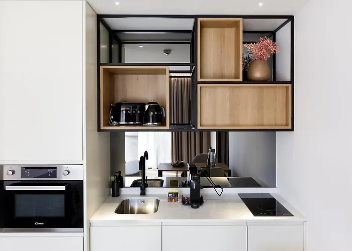 Alma Invicta Almada Premium Apartman Porto