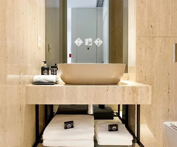 Alma Invicta Almada Premium Apartman *