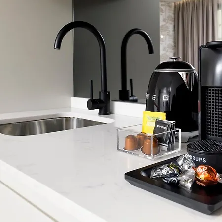 Alma Invicta Almada Premium Apartamento *