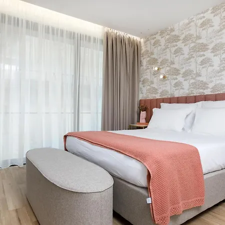 Alma Invicta Almada Premium Apartamento Oporto