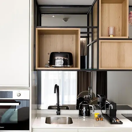 Alma Invicta Almada Premium * Oporto