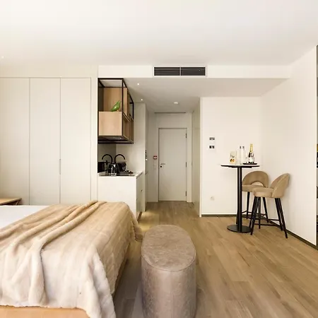 Alma Invicta Almada Premium Oporto