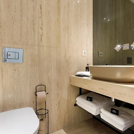 Alma Invicta Almada Premium Apartamento *