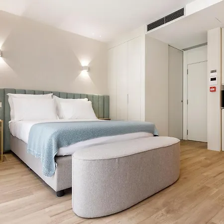 Alma Invicta Almada Premium Oporto