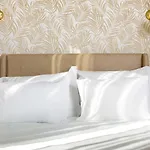Alma Invicta Almada Premium * Porto