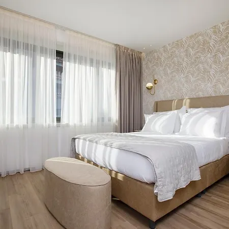 Alma Invicta Almada Premium Apartment