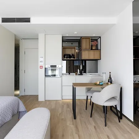 Alma Invicta Almada Premium Apartment *
