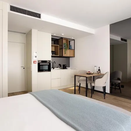 Alma Invicta Almada Premium Apartment *