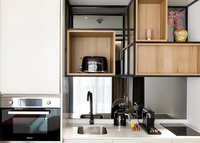 Alma Invicta Almada Premium * Porto