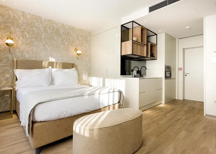 Alma Invicta Almada Premium Daire Porto