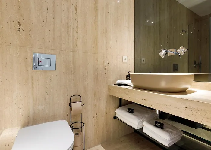 Alma Invicta Almada Premium Daire *