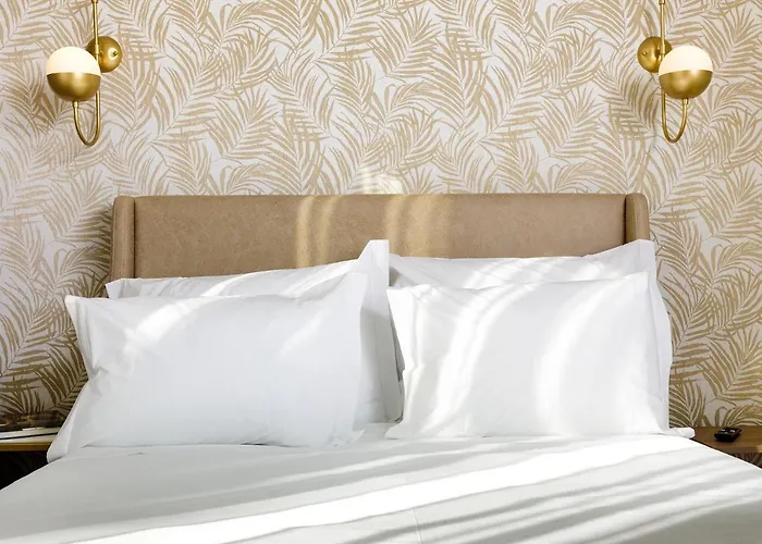 Alma Invicta Almada Premium * Porto