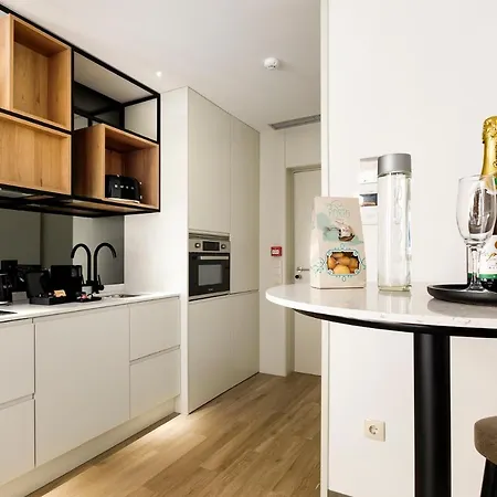 Alma Invicta Almada Premium Apartment