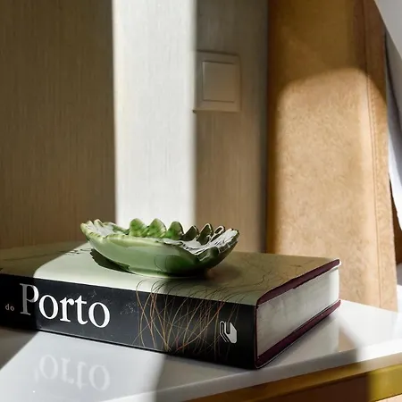 Alma Invicta Almada Premium * Porto