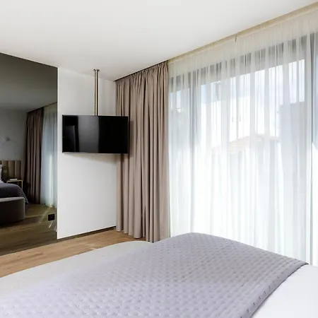Alma Invicta Almada Premium Apartment