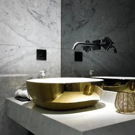 Alma Invicta Almada Premium Apartment *