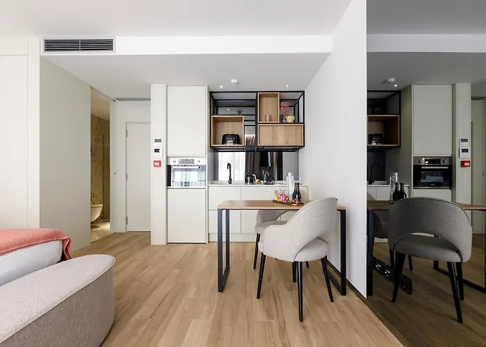 Alma Invicta Almada Premium 波尔图