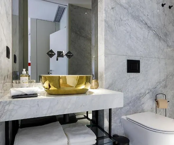 Alma Invicta Almada Premium 波尔图