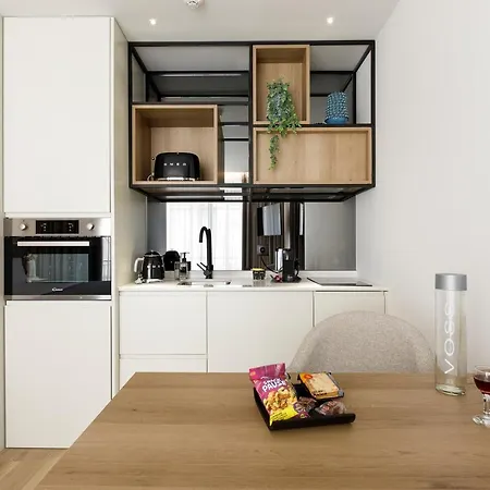 Alma Invicta Almada Premium بورتو