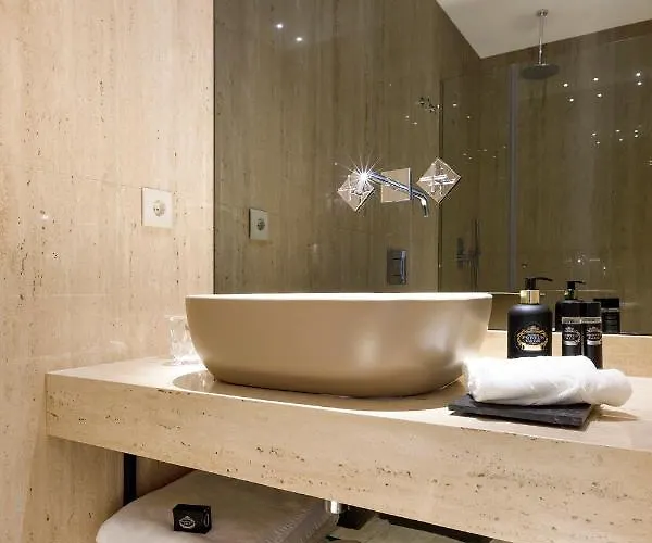 Alma Invicta Almada Premium Appartement *